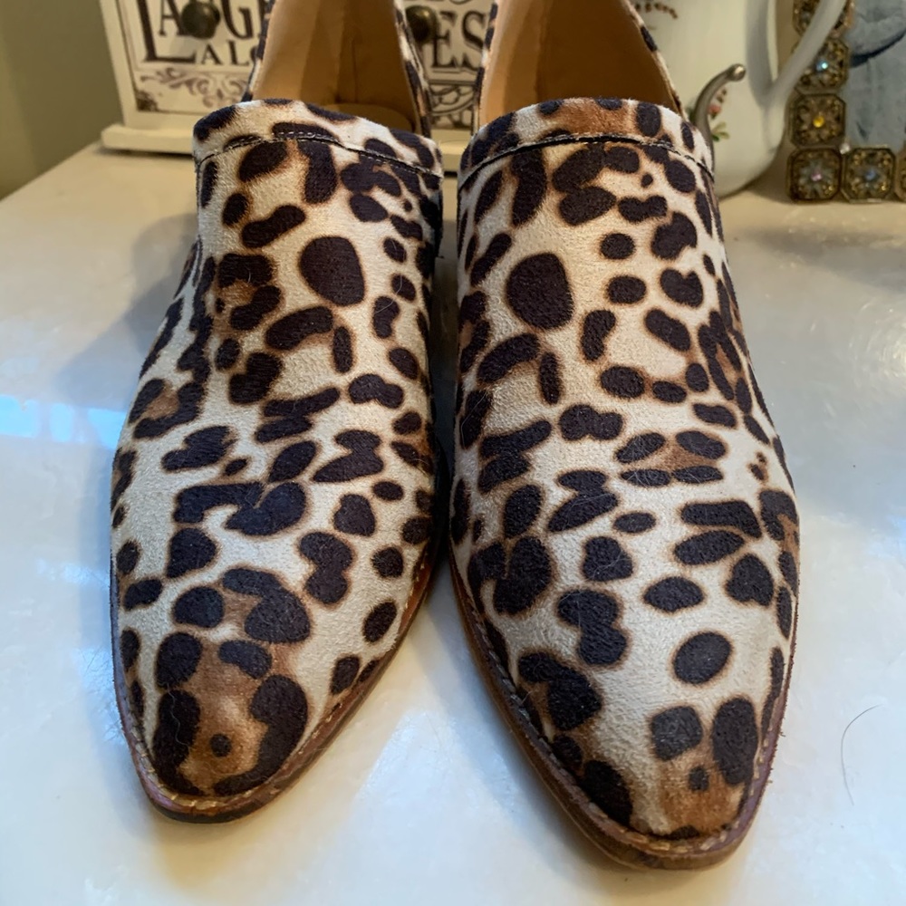 Dress shoes